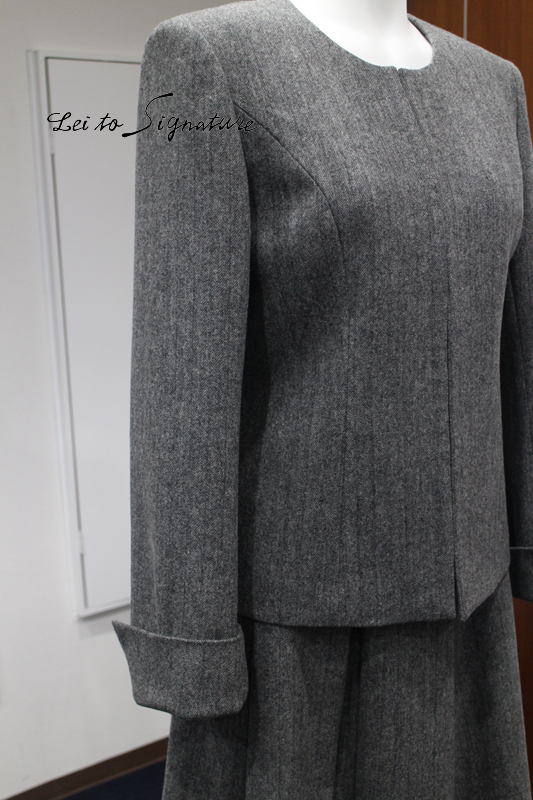 graysuit2